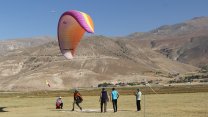 Yamaç paraşütü sporcuları Erzincan'da yarıştı