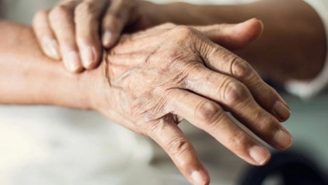Uzmanlar uyarıyor: "Hareketsiz yaşam Parkinson sebebi"