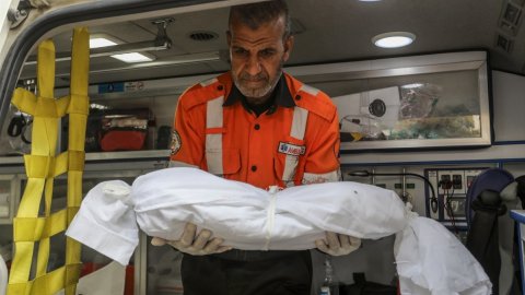 İsrail'de insan kıyımı devam ediyor: Can kaybı 34 bin 356 oldu