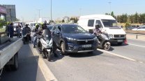 Esenler'de 5 aracın karıştığı trafiği felç eden zincirleme kaza!