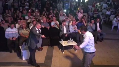 AKP'li ve CHP'li vekil karşılıklı oynadı  