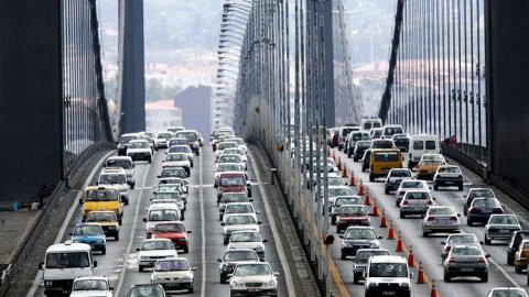 SON DAKİKA: Boğaz köprüleri ve otoyol geçiş ücretlerine yüzde 20 zam yapıldı!