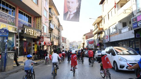 Atatürk anısına pedal çevirdiler