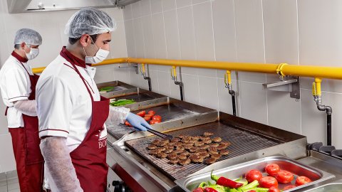 İstanbul Büyükşehir Belediyesi, yemek dağıtım personeli alacak