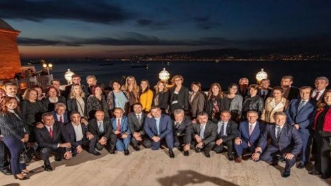 Tunç Soyer ve 30 başkan 'İzmir'in çatısı'nda buluşacak