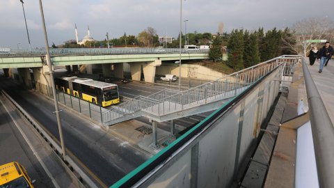 Altunizade Metrobüs İstasyonu genişletildi