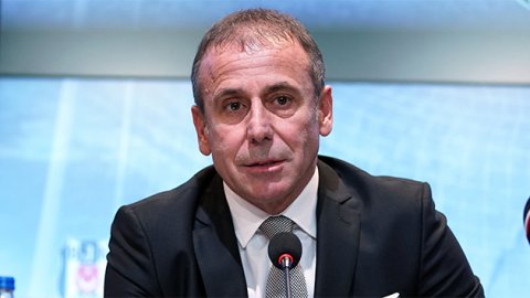 Beşiktaş'ta Teknik Direktör Abdullah Avcı ile yollar ayrıldı