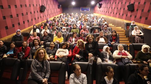 Karaova’nın üreten kadınları, 8 Mart Kadınlar Günü’nde sinema keyfi yaşadı