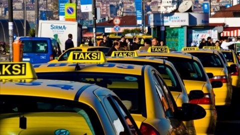 Başkan Aksu açıkladı! Koronavirüs nedeniyle İstanbul'daki taksiler...