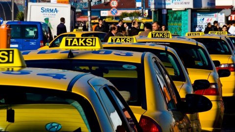 İstanbul Valisi Yerlikaya: Taksilerin şehirlerarası ulaşımda kullanılamasına izin verilmeyecek