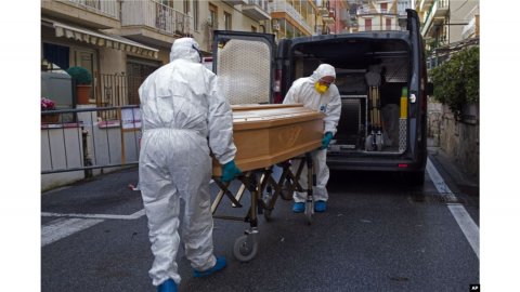 Koronavirüs nedeniyle 9 ülkede 125 Türk vatandaşı hayatını kaybetti