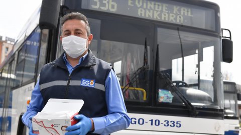 Ankara'da toplu taşıma araçlarında ücretsiz maske dağıtımı başladı