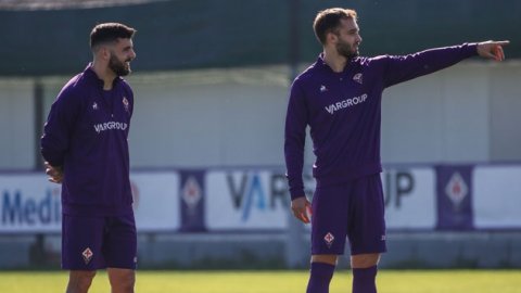 Fiorentina'da 3 futbolcu koronavirüsü yendi
