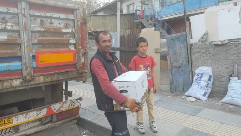 CHP’li İş İnsanı Mustafa Aydar’dan Ankaralılara bin kolilik yardım