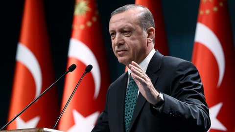 Cumhurbaşkanı Erdoğan, koronavirüse yakalanan Ahmet Nur Çebi'yi telefonla aradı