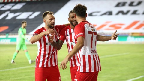 Antalyaspor, ligde yenilmezliğini 10 maça çıkardı