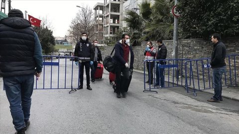 Bitlis'te iki apartman karantinaya alındı