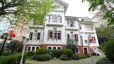 Kadıköy'de ikinci Alzheimer Merkezi açılıyor