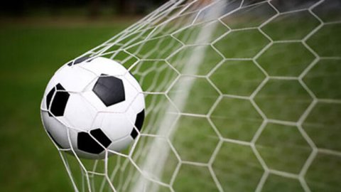 İstiklal Futbol Kulübü'nün 11 oyuncusu Kovid-19'a yakalandı