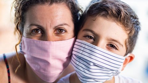 Anneler bunlara dikkat! Koronavirüse karşı çocuklara özel öneriler