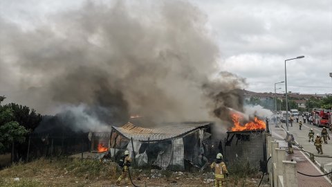 SON DAKİKA | İşçilerin kaldığı konteynerde yangın