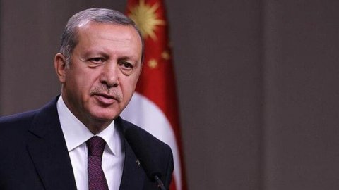 AKP'deki çatlak Erdoğan'a toplantı erteletti