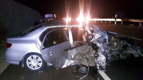 Kovancılar Belediye Başkanı Akpınar, kullandığı araçla kaza yaptı