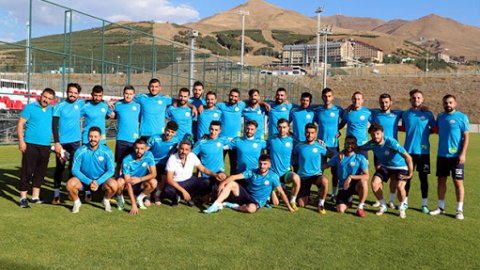 Siirt İl Özel İdaresi Spor'da 8 futbolcunun Kovid-19 testi pozitif çıktı