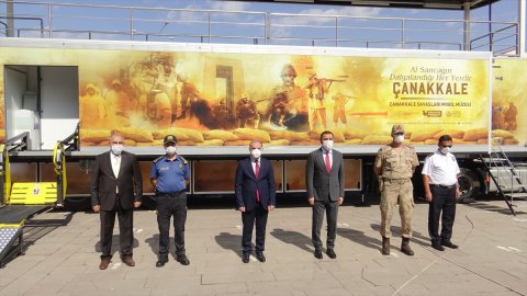 'Çanakkale Savaşları Mobil Müzesi' Kars'ta ziyarete açıldı