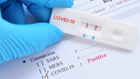 Hamile kadın koronavirüse yakalanınca kocası hayatı kâbusa çevirdi