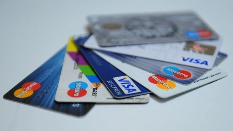 Vatandaş kredi kartına yüklendi! Nisan ayında kartlarla yapılan ödemeler yüzde 72 arttı