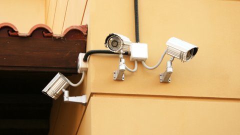 50 bin evin güvenlik kamerası hacklendi