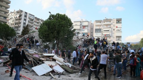 İzmir'deki depremde 'bomba kat' detayı 