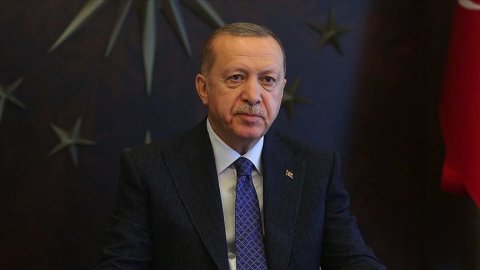 Erdoğan: Öğretmenlerimizin mali ve sosyal imkanlarını güçlendirmeyi kendimize vazife addediyoruz