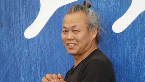 Ünlü yönetmen Kim Ki Duk koronavirüsten yaşamını yitirdi