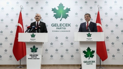 CHP Genel Başkanı Kılıçdaroğlu, Davutoğlu ziyaretinde konuştu: 'İktidardan gitmemek için göze alamayacakları şey yoktur'