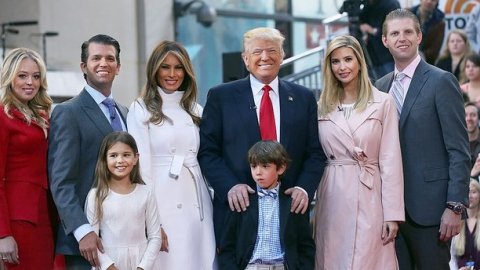 Donald Trump giderayak ailesine kıyak yapmış!