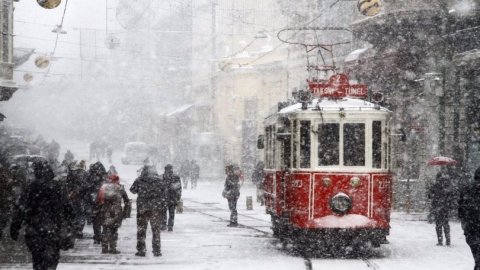 Meteoroloji'den İstanbul için uyarı üstüne uyarı