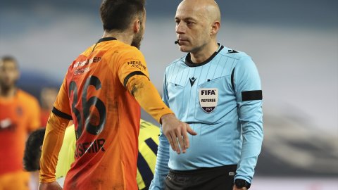 Galatasaray, Fenerbahçe'yi deplasmanda 1-0 mağlup etti