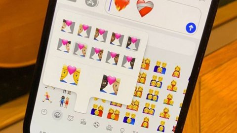 Apple'dan 217 yeni emoji