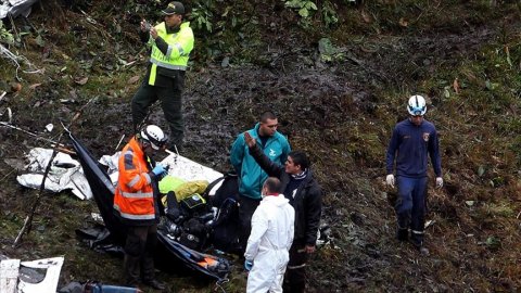 Uçak kazasının ardından otobüs kazasından da kurtuldu: 21 ölü, 20 yaralı