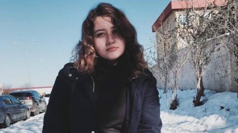 Üniversiteli Simay kazada hayatını kaybetti