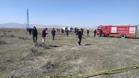 Türk Yıldızlarına ait uçak düştü! Bölgeden ilk görüntüler