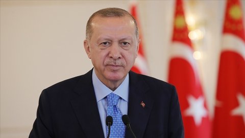 Erdoğan mayıs ayını işaret etti: "Vaka sayılarını birkaç binli rakamlara düşürebilirsek..."