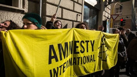 Uluslararası Af Örgütü: Türkiye'de hükümet trol orduları kurdu