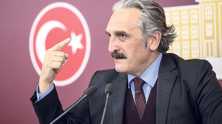 AKP'li vekilden çirkin "Cumhuriyet" paylaşımı