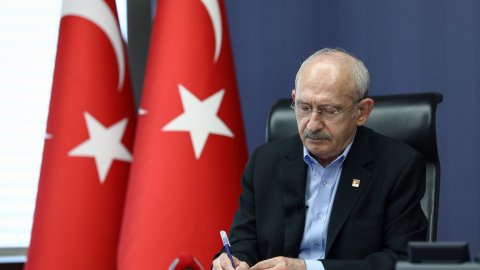 Kılıçdaroğlu, Büyükşehir ve İl Belediye Başkanlarıyla bir araya geldi. 