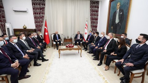 Kılıçdaroğlu KKTC'de! "Kıbrıs Türkü için ciddi bir mücadele veriyorsunuz"