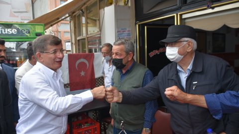 Ahmet Davutoğlu: Seçimlere en iddialı şekilde gireceğiz