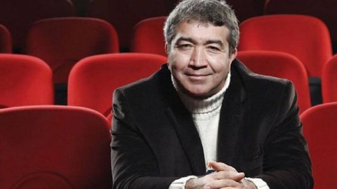 Ünlü tiyatrocu Turgay Yıldız'dan acı haber
